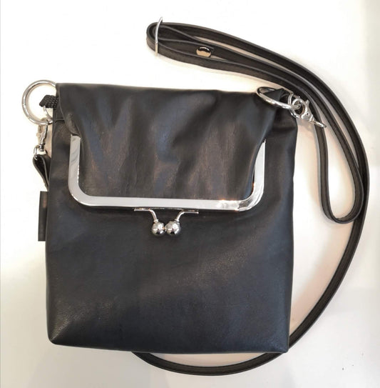 Milla-taittolaukku M-koko, kierrätysnahkaa