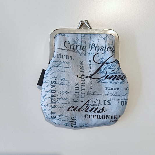 Pyöreä Kortti-kukkaro 8cm Letter